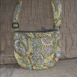 DISCONTINUED PATTERN VERA BRADLEY CROSSBODY